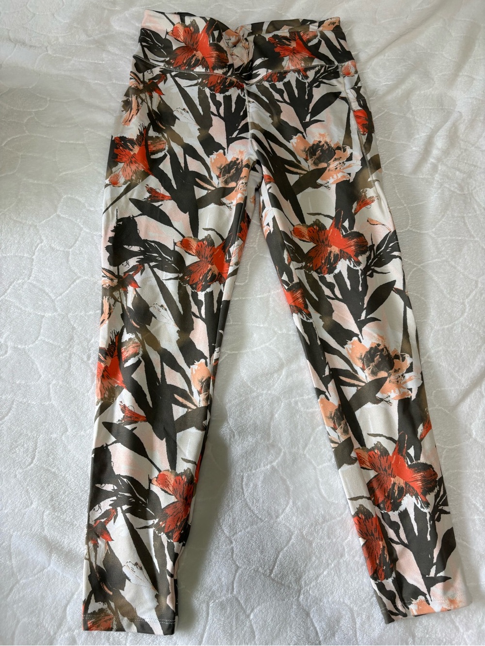 Columbia Floral Skinny Pants in White, Coral & Olive